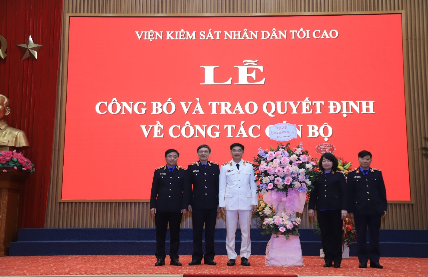 Lễ công bố và trao quyết định bổ nhiệm Viện trưởng Viện kiểm sát nhân dân cấp cao tại Hà Nội
