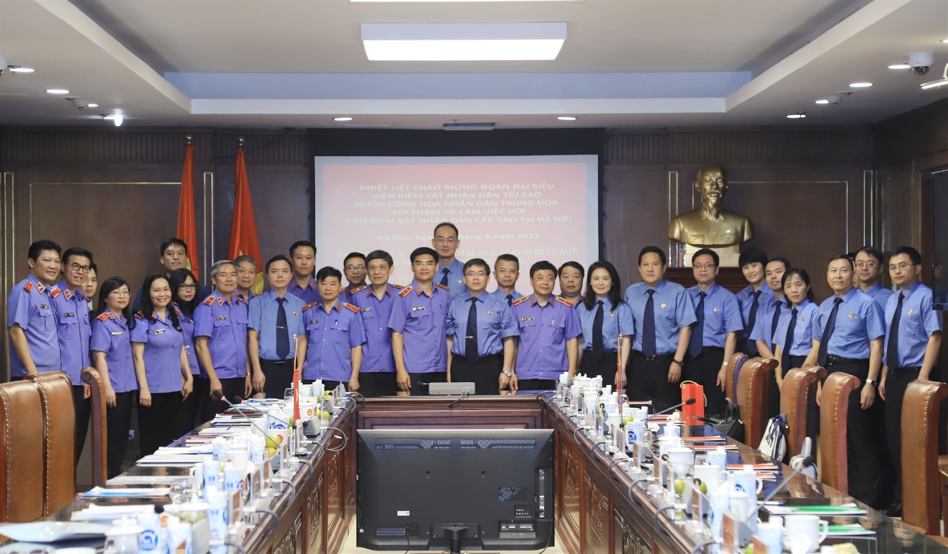 Đoàn đại biểu VKSND tối cao Trung Quốc thăm và làm việc tại VKSND cấp cao tại Hà Nội