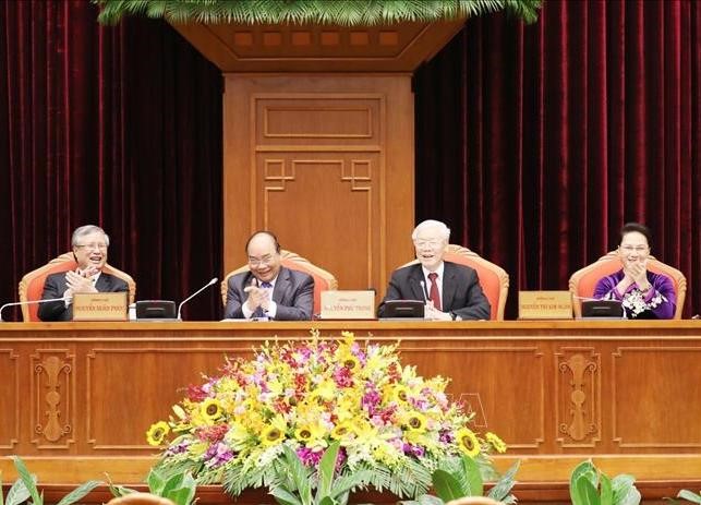 Tổng Bí thư, Chủ tịch nước Nguyễn Phú Trọng
khai mạc Hội nghị Trung ương 10
